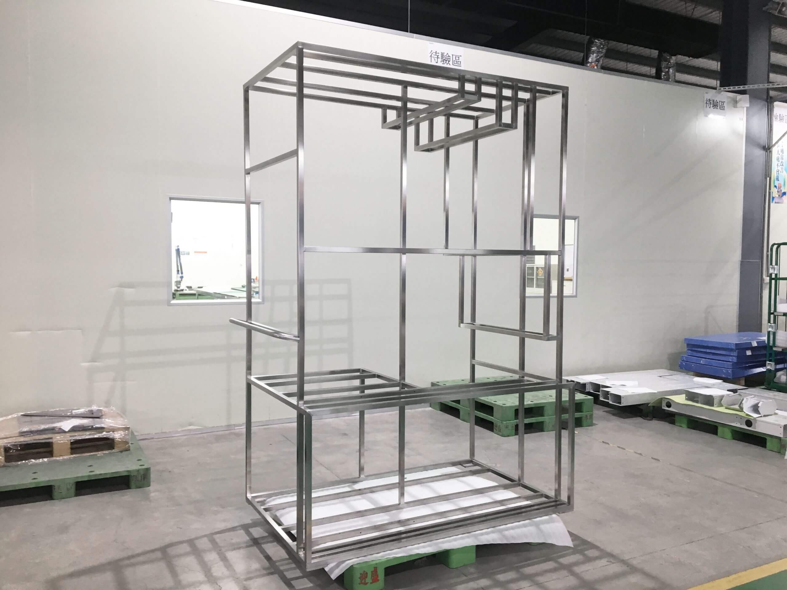 Semiconductor manufacturing equipment frame